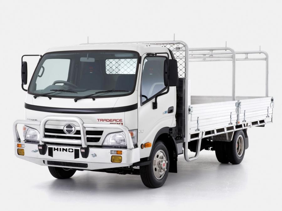 Hino 300-616 Trade Ace '2007
